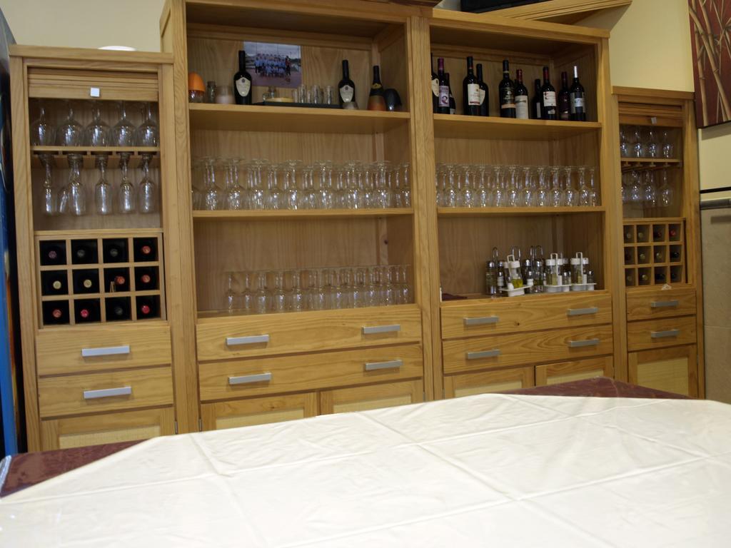Hostal La Molina Алора Екстериор снимка