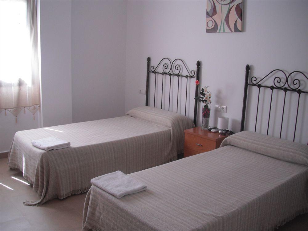 Hostal La Molina Алора Екстериор снимка