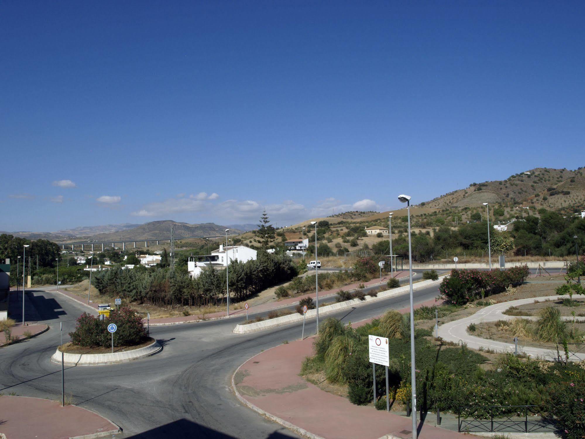 Hostal La Molina Алора Екстериор снимка